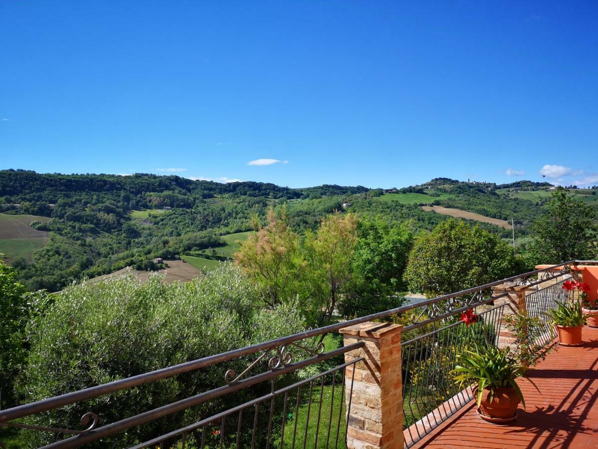 Affittacamere La Casa Sul Colle Moresco Esterno foto