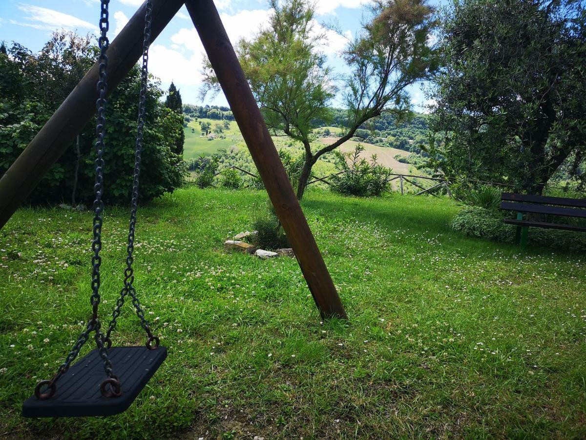 Affittacamere La Casa Sul Colle Moresco Esterno foto