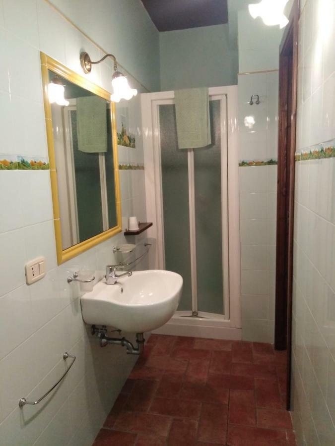 Affittacamere La Casa Sul Colle Moresco Esterno foto