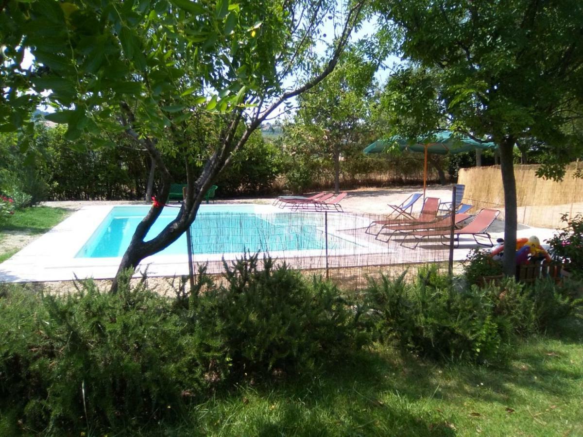 Affittacamere La Casa Sul Colle Moresco Esterno foto