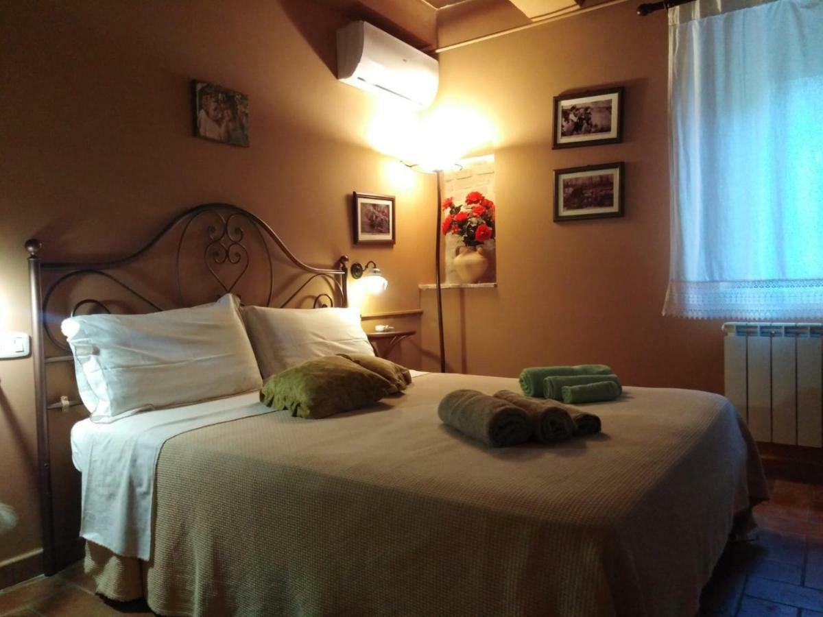 Affittacamere La Casa Sul Colle Moresco Esterno foto